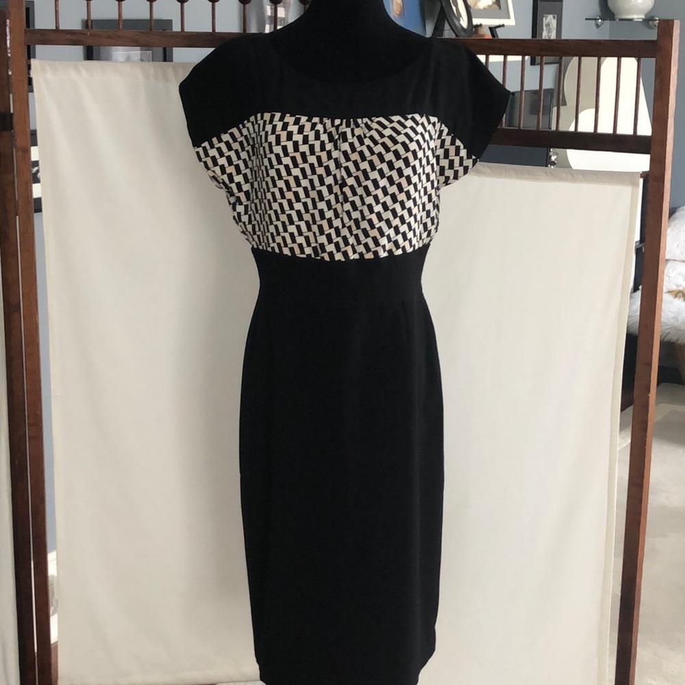 White House Black Market Black & White Patterned Sheath Dress